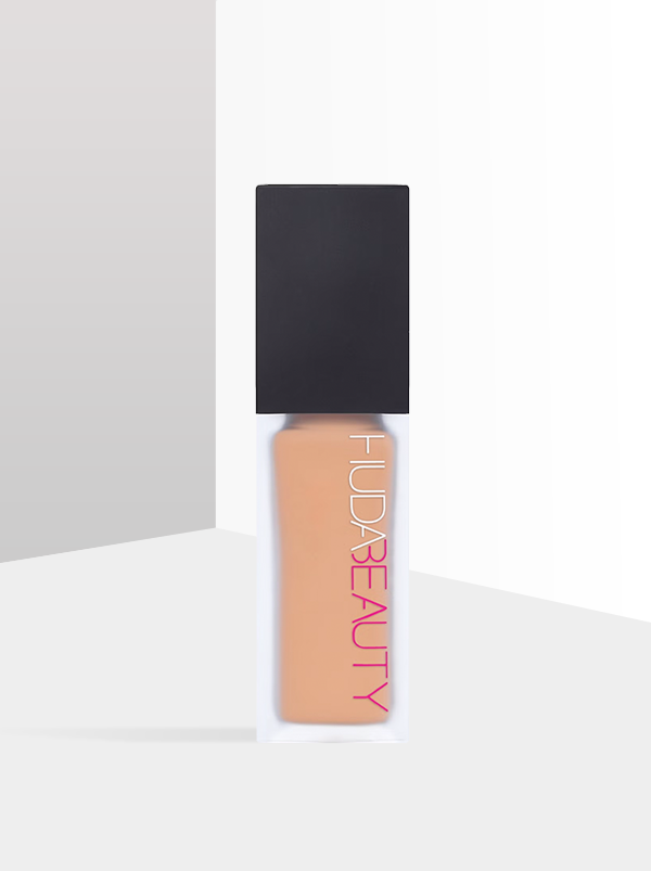 HUDABEAUTY_FAUXFILTERLUMINOUSMATTELIQUIDCONCEALER9ML_VARIOUSSHADES.png